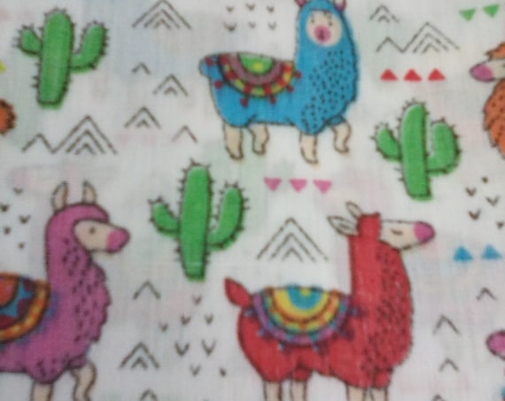 2 yards Alpaca Novelty Fabric, Polly/Cotton Material with Colorful Alpaca, Alpalca Print Fabric