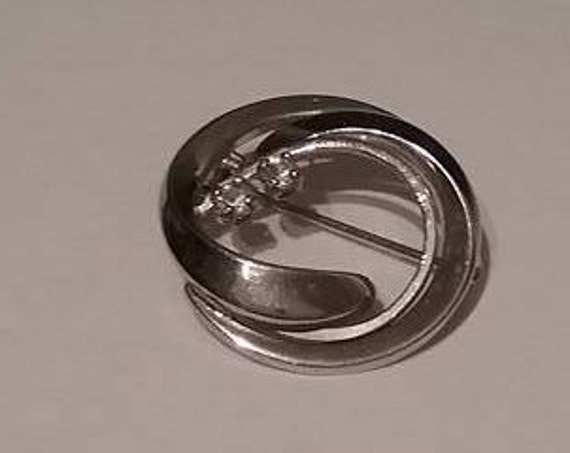 Vintage Infinity Knot. Marked .925 Sterling Silver, #TwoCubicZirconiaDiamonds, Silver Love Knot, Vintage Silver and Cubic Zirconia Brooch