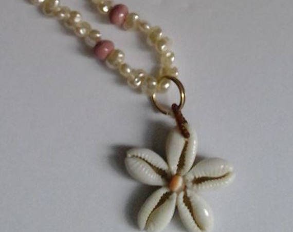 Fresh Water Pearl Necklace with Seashell Star Pendant, Fresh Water pearl Beaded Necklace, Shell Star pendant, Beach Theme Jewelry,