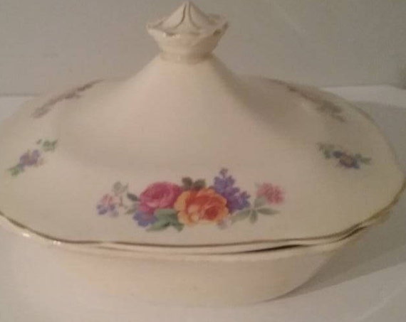 Mary Stuart by Wedgwood Bowl and Lid, Floral Wedgwood Vegetable Bowl with Lid, 8" square Wedgwood bowl and list, Mother's Day Gift