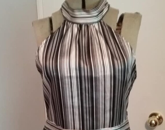 Vintage 70's Style Halter Top, Tie-back Choker Neck