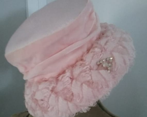 Vintage Slouchy Pillbox Hat, Pink Vintage Hat with Bow and Brooch, Retro Slouchy Palmer Hat from Montreal, Pink Velvet and Lace Pillbox Hat