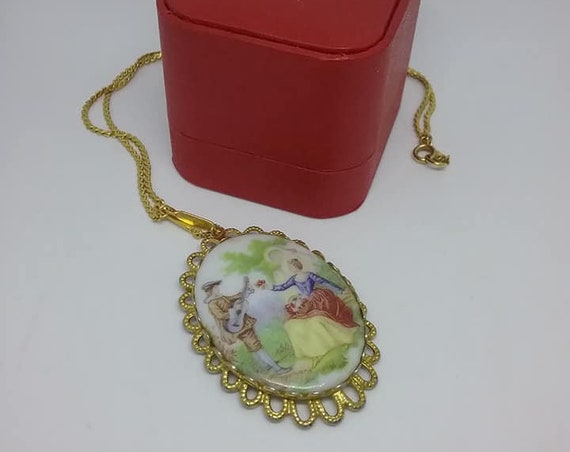 Vintage Porcelain Cameo Necklace, Vintage Fragonard Signed Porcelain Cameo Necklace, Vintage Porcelain Cameo Necklace, Fragonard Cameo