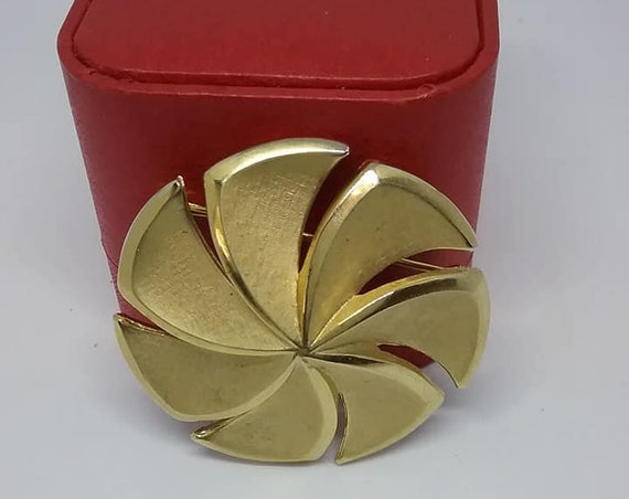 Vintage Trifari Golden Spiral Brooch,