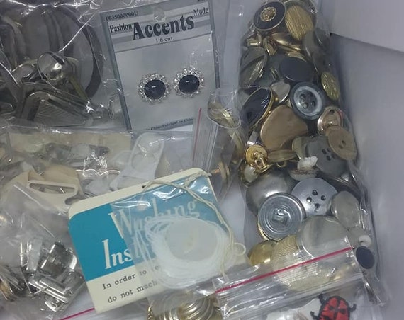 Vintage Sewing Notions Lot, Mixed