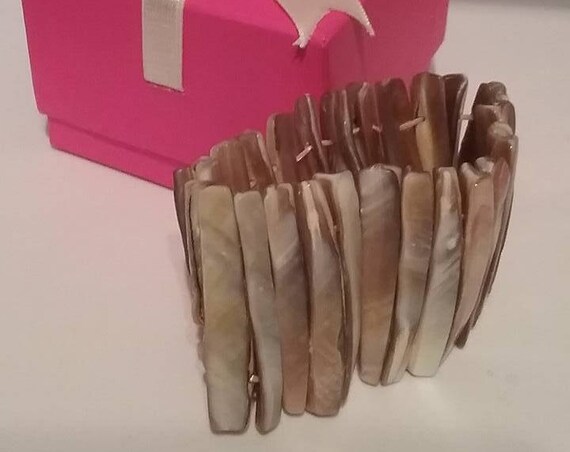 Mother of Pearl Shell Stretch Cuff,