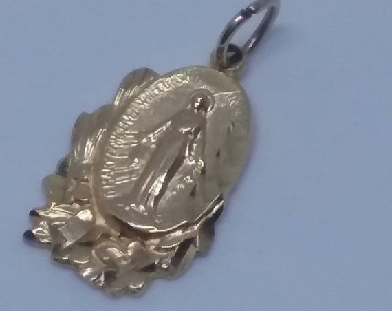 14K Gold Virgin Mary Religious Medallion
