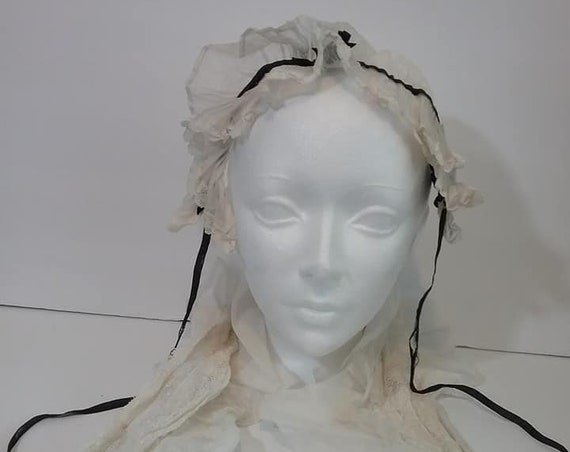 Antique Victorian Lace Maid's Cap and Collar