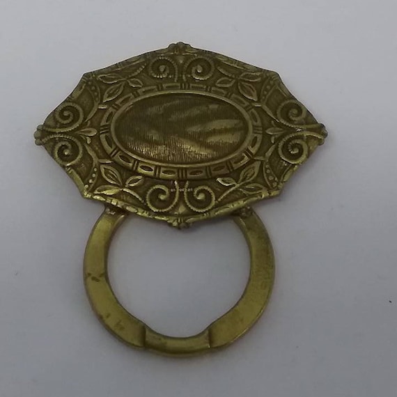 Vintage brass Eye Glass Holder, Scarf Holder, Magnet