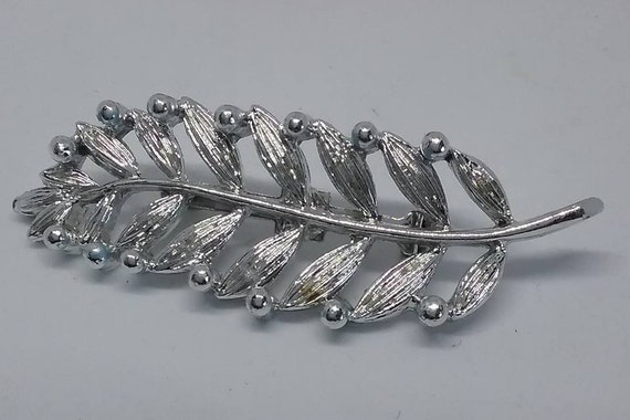 Vintage Leaf Brooch, Gerry's Design, Silver Tone