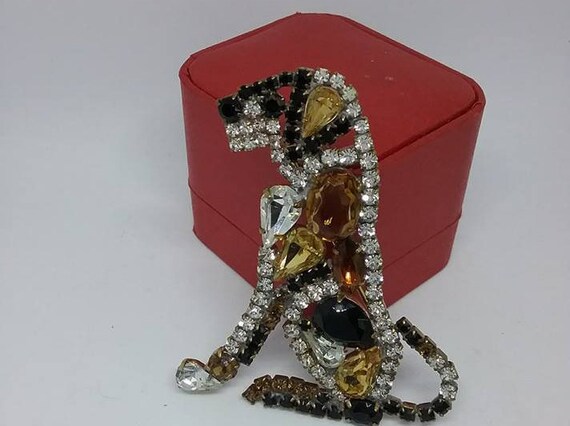 Rhinestone Dog Brooch, Pronged Juliana-like Pooled Backing and Clasp