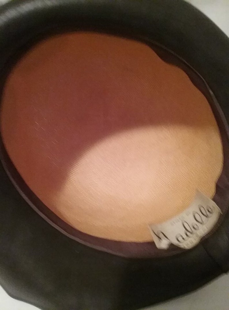 by Nadelle Montreal 1960/'s Flapper Style Cloche Beige with Black