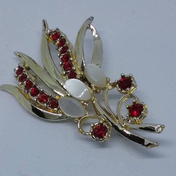 Vintage Rhinestone Floral Spray Brooch,