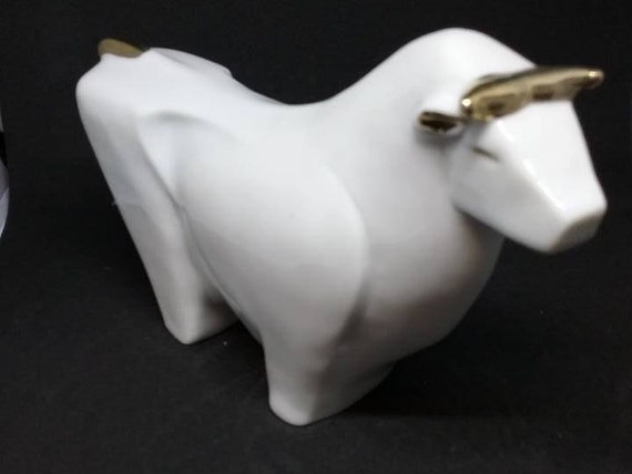 Mid Century Art Deco Ceramic Ox Figurine, Giftcraft