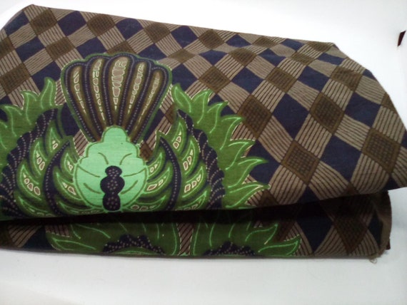 2 Yards Vintage Cotton Fabric, BHL Group Motif, Navy Blue and Green Fabric
