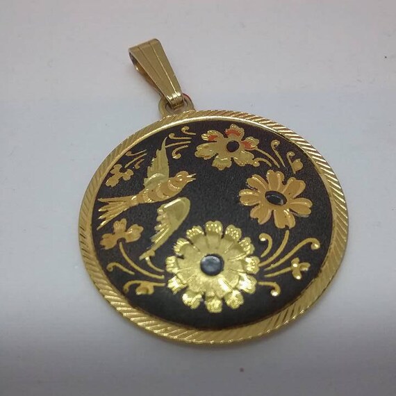Damascene Amito Pendant on 14K chain