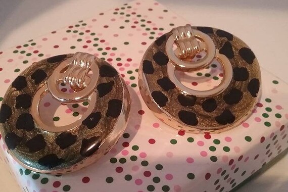 Retro Animal Print Pierced Earrings,
