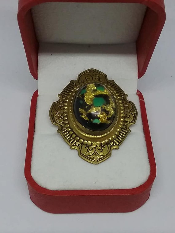 Vintage Oval Brooch, Victorian Stamped Setting