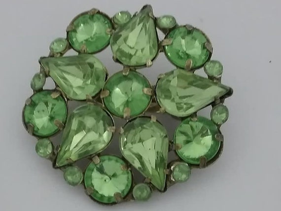 Vintage Rhinestone Brooch, Vintage Lime Green Rhinestone Brooch and Earrings, Vintage Brooch and Earring Set, Rhinestone Brooch and Earrings