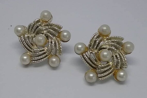 Pierced Filigree Earrings, Silver Filigree with Faux Pearl Earrings, Vintage Filigree Faux Pearl Earrings, Retro Filigree Pierced Earrings