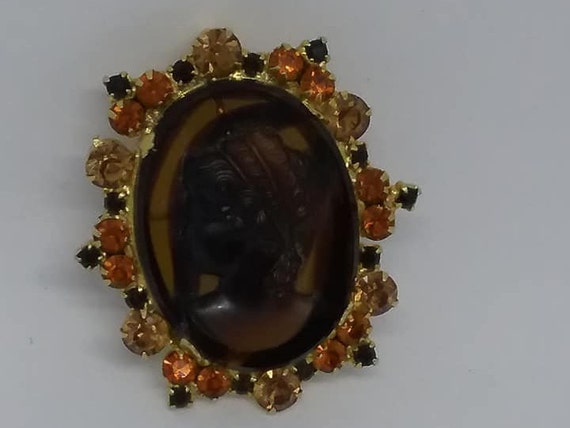 Vintage Juliana Cameo Brooch
