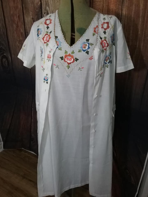 Embroidered Nightgown and Housecoat