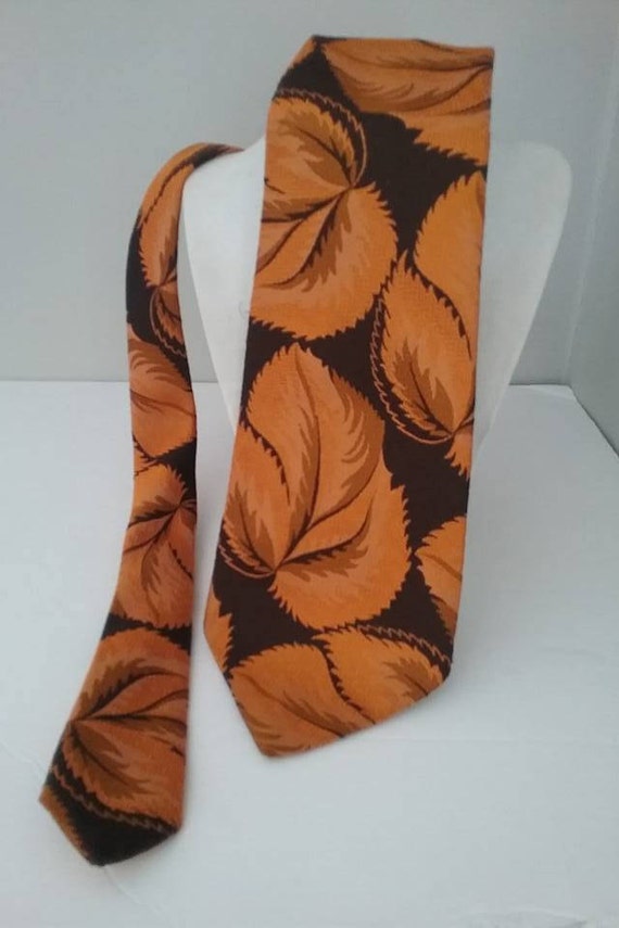 1970's Men's Wide Tie, Classic Brown and Orange
