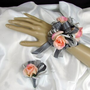 Pink and Gray Wrist Corsage - Etsy