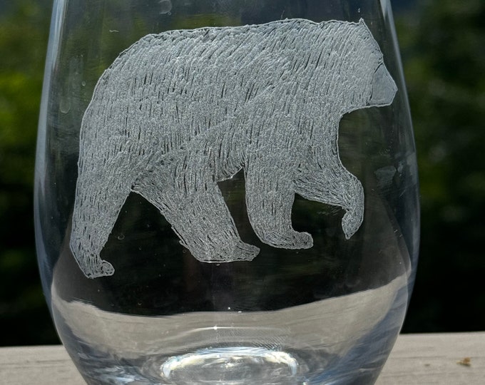 Stemless 20oz Wine Glass Hand Etched Gifts Bear-Themed Glassware Beach Themed Gifts Specialty Glass Gifts Housewarming Gifts and Glass Decor