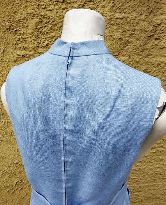 Beautiful 1960s Baby blue textured linen sheath d… - image 6