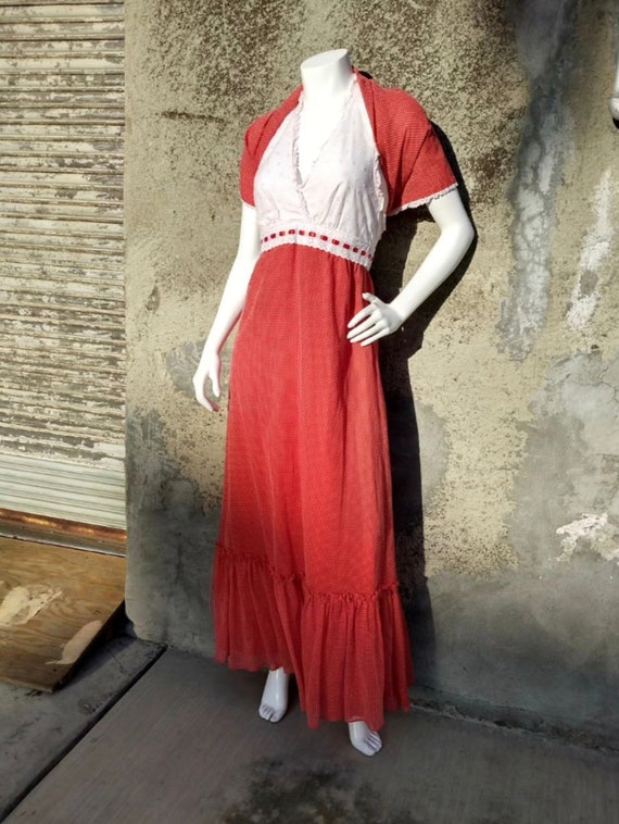 1970s Fun 2 piece halter maxi dress and shawl set… - image 5