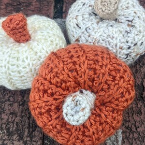 Crochet Mini Pumpkins