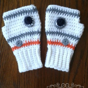 Handmade Crochet Droid Inspired Fingerless Gloves