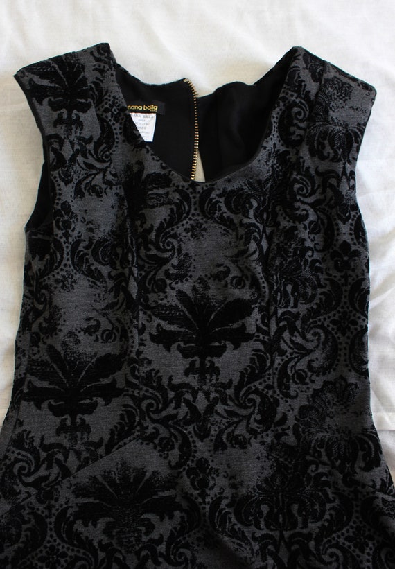 Baroque vintage dress in black and grey sleeveles… - image 10