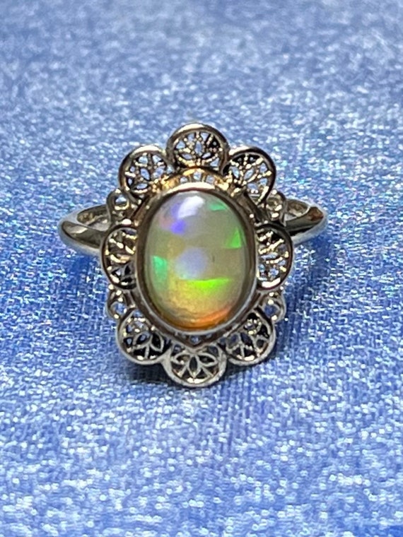 Vintage 10k Yellow Gold Opal Ring