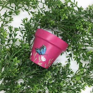 Hand painted Indoor/Outdoor planter - Flower or Succulent Pot with Drainage - Butterfly & Flowers - Home décor - Birthday gift