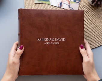 Personalisiertes Leder Fotoalbum 10x16 für 200 Fotos. Hochzeitsalbum mit Taschen. Personalisiertes Geschenk für Sie und Ihn