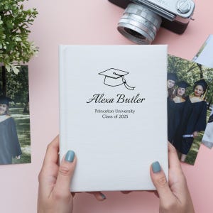 Album fotografico di laurea 4x6 per 50 o 100 foto. Album fotografico di laurea personalizzato. Album fotografico della classe del 2025. Regalo di laurea.