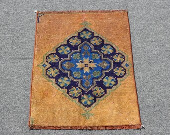 Handwoven Wall Hanging Rugs 2859 Turkish Rug Vintage Rug Small Rug Oushak Carpet 25x46 inches Beige Rug Kitchen Rug
