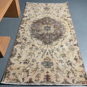 Vintage Turkish Rug 4x7ft 110x216cm