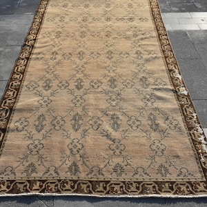 Vintage Turkish Runner Rug, Beige & Brown Floral Pattern, 5x10ft Hallway Carpet, Elegant Handmade Home Decor