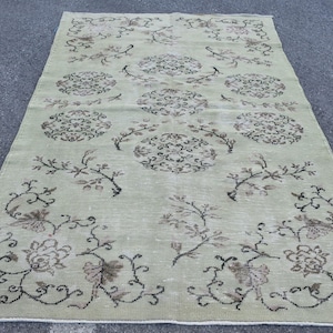 Vintage Turkish Rug, Large Area Rug, Handmade Anatolian Carpet, Floral Design, 5x8ft, Wool Rug, Living Room Décor