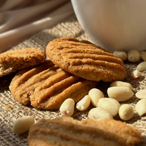 Ukrainian Walnut Almond Cookies with Ghee – Sugar-Free Option – Artisan Bakery Gift Box – Natural Treat from Ukraine