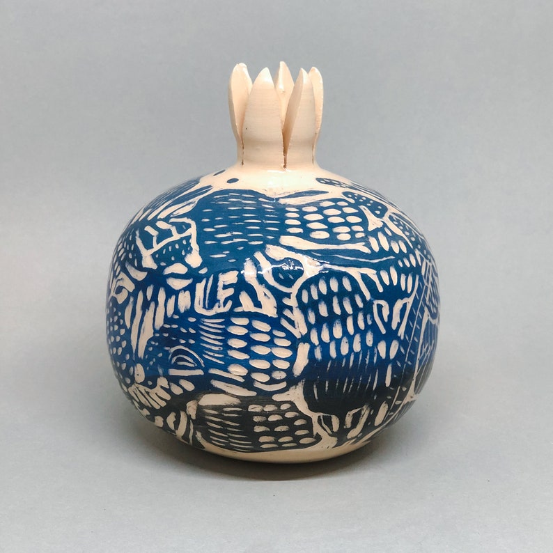 Ceramic pomegranate 11 cm Sgraffito Hand painted Made in Ukraine Ceramic sculpture image 4