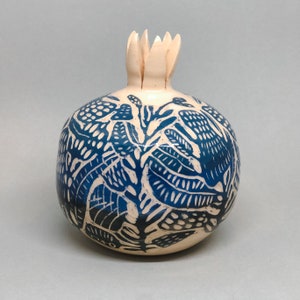 Ceramic pomegranate 11 cm Sgraffito Hand painted Made in Ukraine Ceramic sculpture image 3