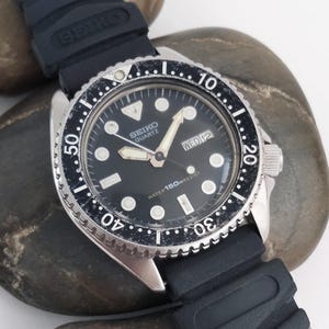 VIDEO* Vintage &quot;SEIKO 150M&quot; Turtle Case Quartz Diver 6458 Day/Date 1980&#39;s Black Dial Dive Watch Birthday Gifts Sports Watches Film Props