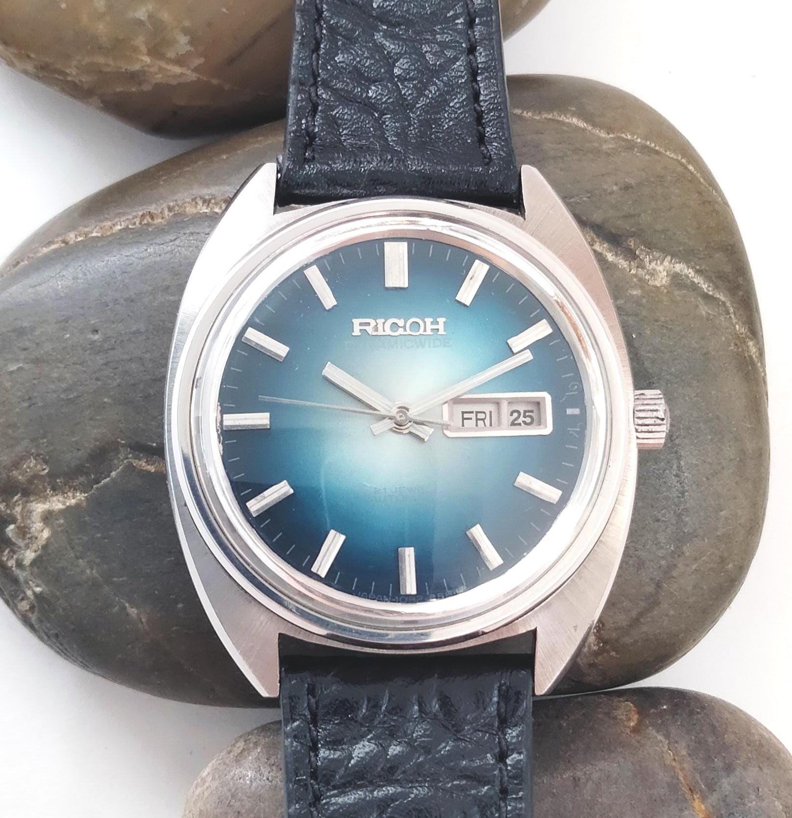 Ricoh riquartz watch - Etsy 日本