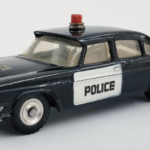 Vintage Dinky Toys Dodge Royal Sedan USA Police Car 1/43 Die Cast Metal Car 1960&#39;s Vintage Toys Classic Patrol Car Birthday Gift Film Props
