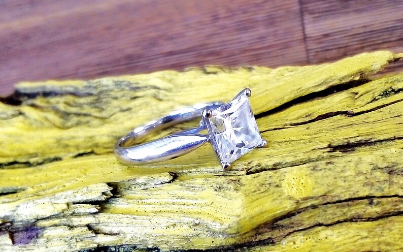 Ladies White Gold 1.5 Carat Manufactured /'Lab Grown/' 1.5 ct Princess Cut Diamond 750 18ct White Gold Ring Jewelery