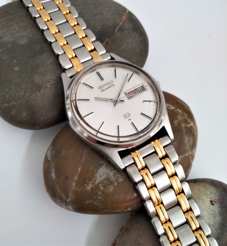 VIDEO Vintage SEIKO SQ Quartz Day date Watch Silver Sunburst Etsy 